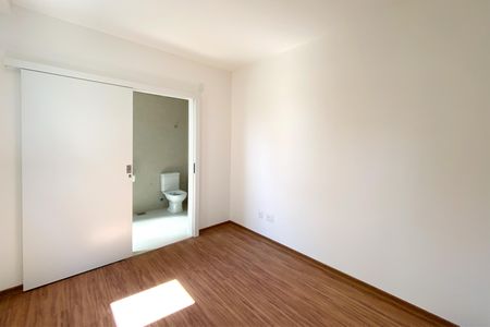 Apartamento à venda com 102m², 2 quartos e 2 vagasSuíte