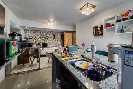 Apartamento à venda com 64295m², 2 quartos e 1 vaga Apartamento à venda com 64295m², 2 quartos e 1 vagaCozinha