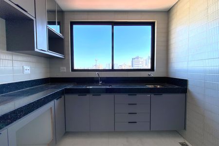 Apartamento à venda com 62m², 2 quartos e 2 vagasCozinha