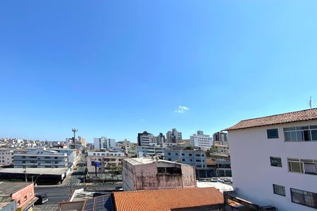 Apartamento à venda com 62m², 2 quartos e 2 vagasVista da Suíte 2