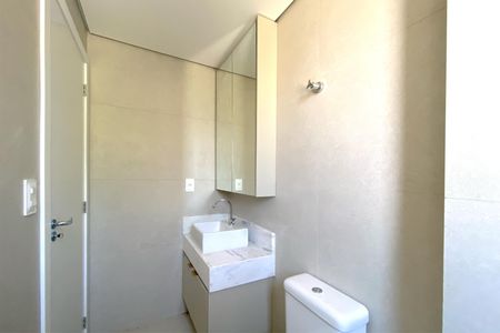 Apartamento à venda com 62m², 2 quartos e 2 vagasBanheiro da Suíte 1
