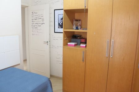 Apartamento à venda com 128m², 3 quartos e 3 vagasQuarto 2