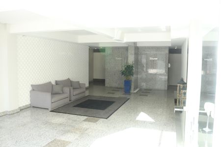 Apartamento à venda com 128m², 3 quartos e 3 vagasHall social