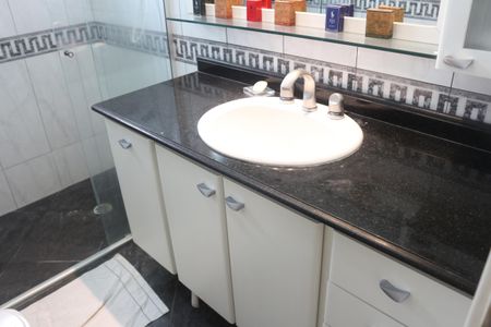 Apartamento à venda com 128m², 3 quartos e 3 vagasBanheiro da Suíte 3