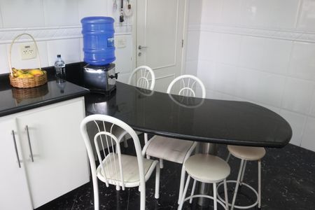 Apartamento à venda com 128m², 3 quartos e 3 vagasCozinha