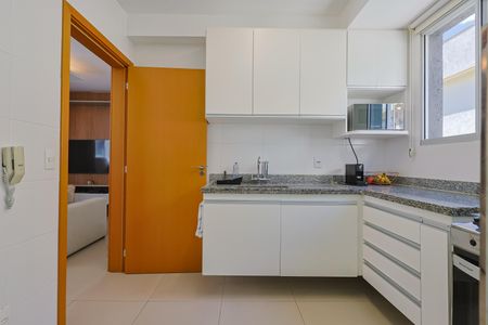 Apartamento à venda com 65m², 2 quartos e 2 vagas Apartamento à venda com 65m², 2 quartos e 2 vagasCozinha