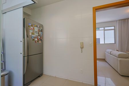 Apartamento à venda com 65m², 2 quartos e 2 vagas Apartamento à venda com 65m², 2 quartos e 2 vagasCozinha