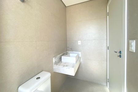 Apartamento à venda com 59m², 2 quartos e 1 vaga Apartamento à venda com 59m², 2 quartos e 1 vagaBanheiro da Suíte 1