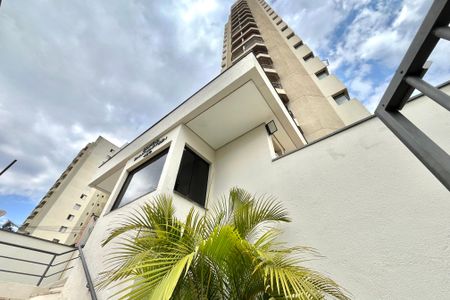 Apartamento à venda com 35m², 1 quarto e 1 vaga Apartamento à venda com 35m², 1 quarto e 1 vagaFachada