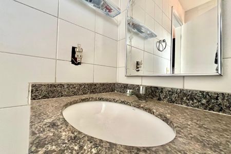 Apartamento à venda com 35m², 1 quarto e 1 vaga Apartamento à venda com 35m², 1 quarto e 1 vagaBanheiro da Suíte