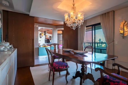 Apartamento à venda com 359m², 3 quartos e 5 vagas