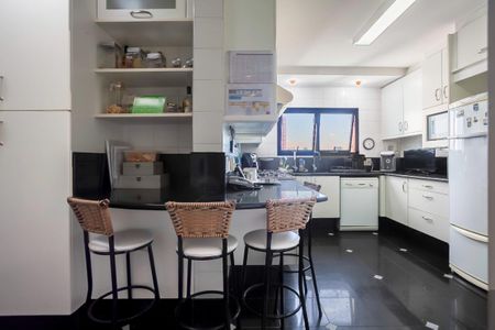 Apartamento à venda com 359m², 3 quartos e 5 vagas