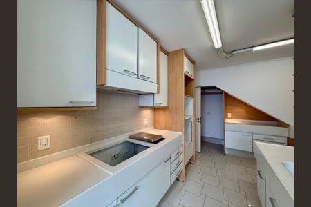 Apartamento à venda com 376m², 3 quartos e 4 vagas Apartamento à venda com 376m², 3 quartos e 4 vagasCozinha