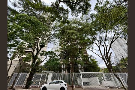 Apartamento à venda com 376m², 3 quartos e 4 vagas Apartamento à venda com 376m², 3 quartos e 4 vagasFachada