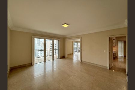 Apartamento à venda com 376m², 3 quartos e 4 vagas Apartamento à venda com 376m², 3 quartos e 4 vagasSala