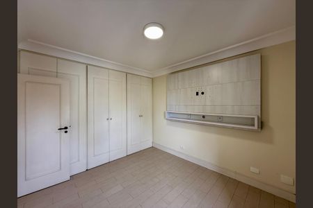 Apartamento à venda com 376m², 3 quartos e 4 vagas Apartamento à venda com 376m², 3 quartos e 4 vagasQuarto 2