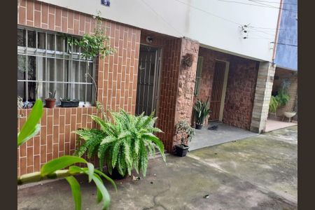 Casa à venda com 120m², 2 quartos e 1 vaga
