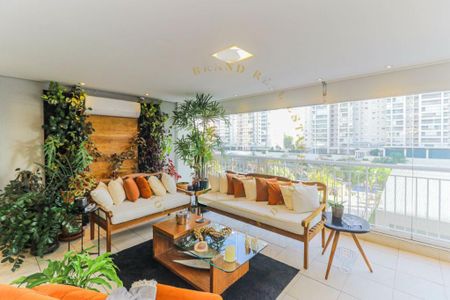 Apartamento à venda com 195m², 3 quartos e 3 vagas