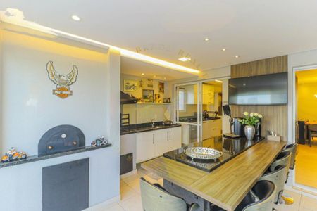 Apartamento à venda com 195m², 3 quartos e 3 vagas