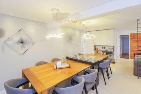 Apartamento à venda com 195m², 3 quartos e 3 vagas