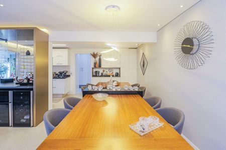 Apartamento à venda com 195m², 3 quartos e 3 vagas