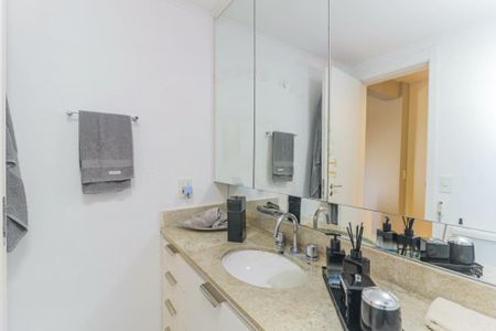 Apartamento à venda com 195m², 3 quartos e 3 vagas