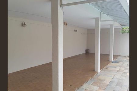 Casa à venda com 349m², 4 quartos e 4 vagas