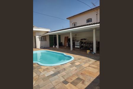 Casa à venda com 349m², 4 quartos e 4 vagas