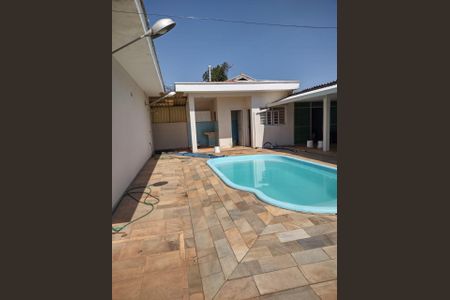 Casa à venda com 349m², 4 quartos e 4 vagas