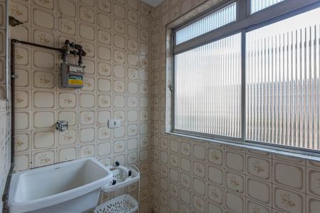 Apartamento à venda com 64m², 2 quartos e 1 vagaÁrea de Serviço