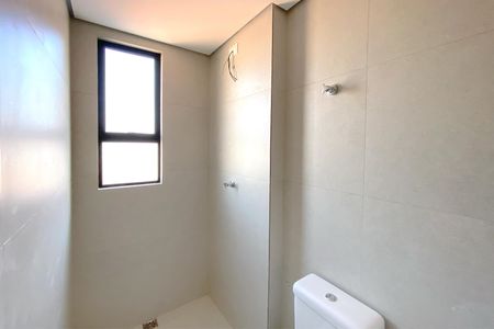 Apartamento à venda com 59m², 2 quartos e 1 vaga Apartamento à venda com 59m², 2 quartos e 1 vagaBanheiro da Suíte 1