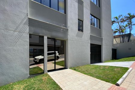 Apartamento à venda com 59m², 2 quartos e 1 vaga Apartamento à venda com 59m², 2 quartos e 1 vagaFachada