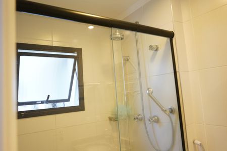 Apartamento à venda com 70m², 2 quartos e 2 vagasBanheiro da Suíte