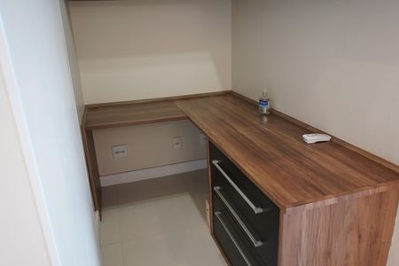 Apartamento à venda com 70m², 2 quartos e 2 vagasSala