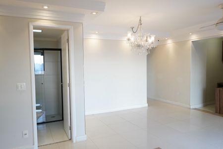 Apartamento à venda com 70m², 2 quartos e 2 vagasSala