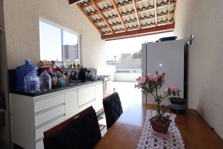 Apartamento à venda com 100m², 2 quartos e 1 vagaCozinha