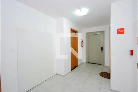 Apartamento à venda com 44m², 2 quartos e 1 vaga Apartamento à venda com 44m², 2 quartos e 1 vagaHall de entrada