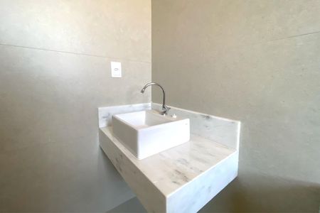 Apartamento à venda com 115m², 3 quartos e 2 vagas Apartamento à venda com 115m², 3 quartos e 2 vagasBanheiro da Suíte 2