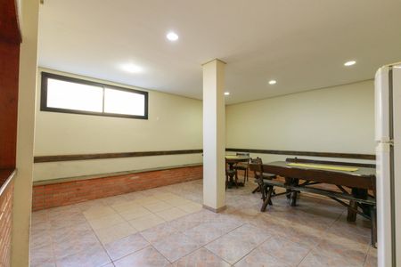 Apartamento à venda com 64m², 2 quartos e 1 vaga Apartamento à venda com 64m², 2 quartos e 1 vagaÁrea comum - Salão de festas