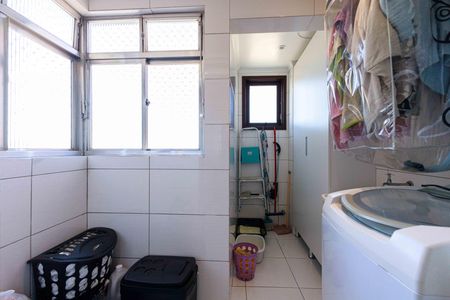 Apartamento à venda com 64m², 2 quartos e 1 vaga Apartamento à venda com 64m², 2 quartos e 1 vagaÁrea de Serviço