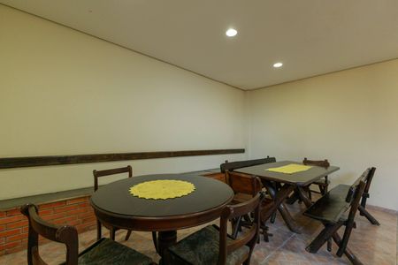 Apartamento à venda com 64m², 2 quartos e 1 vaga Apartamento à venda com 64m², 2 quartos e 1 vagaÁrea comum - Salão de festas