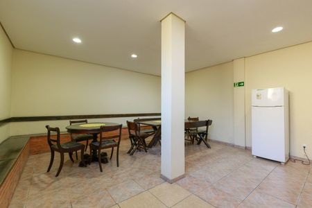 Apartamento à venda com 64m², 2 quartos e 1 vaga Apartamento à venda com 64m², 2 quartos e 1 vagaÁrea comum - Salão de festas