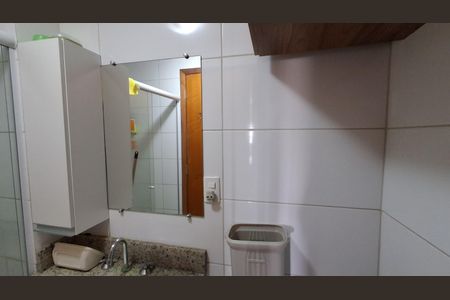Apartamento à venda com 83m², 3 quartos e 2 vagasBanheiro Social