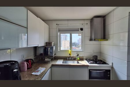 Apartamento à venda com 83m², 3 quartos e 2 vagasCozinha