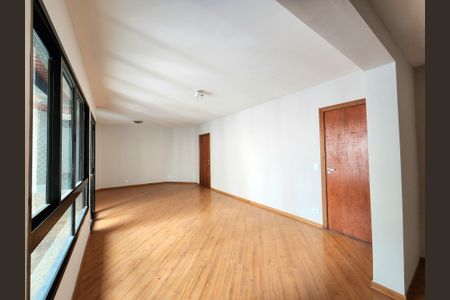 Apartamento à venda com 127m², 3 quartos e 2 vagas Apartamento à venda com 127m², 3 quartos e 2 vagasSala