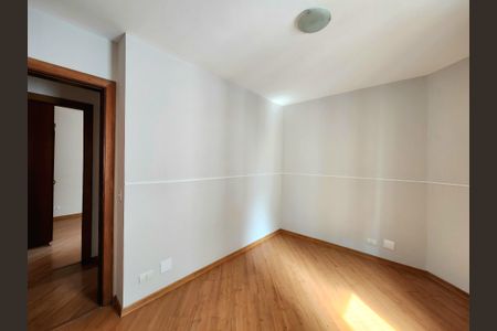 Apartamento à venda com 127m², 3 quartos e 2 vagas Apartamento à venda com 127m², 3 quartos e 2 vagasQuarto 1