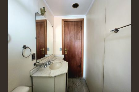 Apartamento à venda com 127m², 3 quartos e 2 vagas Apartamento à venda com 127m², 3 quartos e 2 vagasBanheiro Social