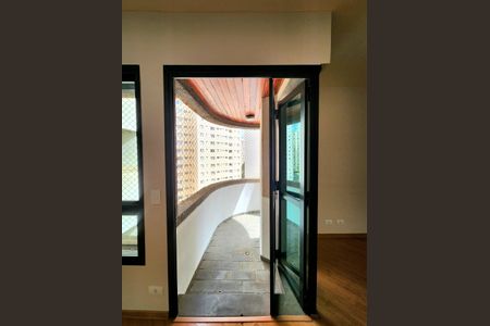 Apartamento à venda com 127m², 3 quartos e 2 vagas Apartamento à venda com 127m², 3 quartos e 2 vagasVaranda da Sala