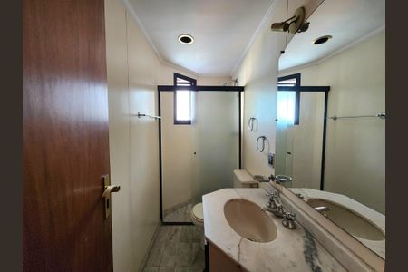 Apartamento à venda com 127m², 3 quartos e 2 vagas Apartamento à venda com 127m², 3 quartos e 2 vagasBanheiro Social