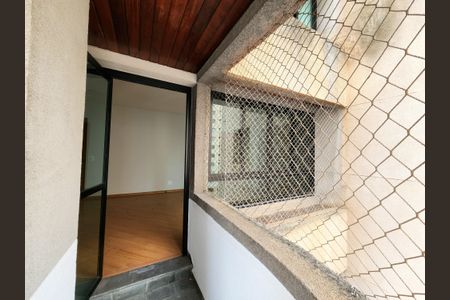 Apartamento à venda com 127m², 3 quartos e 2 vagas Apartamento à venda com 127m², 3 quartos e 2 vagasVaranda da Sala